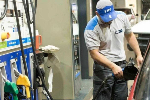 YPF aumentó un 7% promedio el precio de los combustibles en todo el país y advierten nuevas subas alfa periodismo