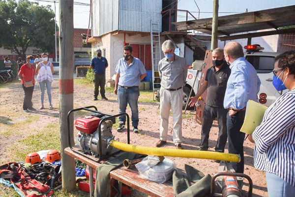 “Estamos muy contentos de poder acompañar al cuartel de bomberos voluntarios de la localidad con este equipamiento".